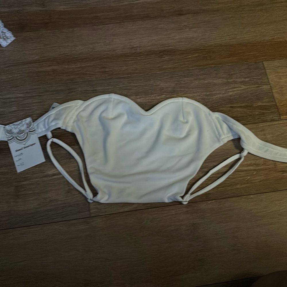 hazel boutique white top